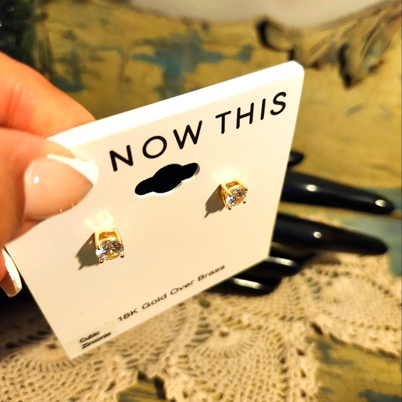 💎MACY'S "AND NOW THIS" 18K Gold Over Brass Cubic Zirconia Diamond Stud Earrings - Picture 3 of 4